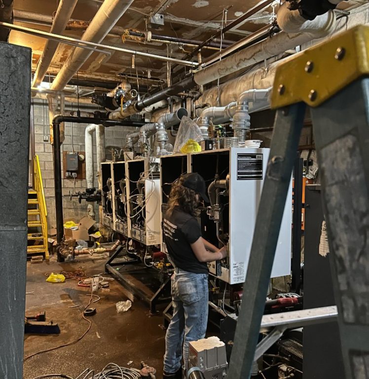 Dynamic Heating, Cooling & Geothermal worker